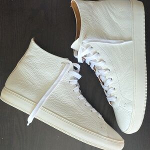 FRYE AND CO.  Astor Mid-Top Sneaker -White